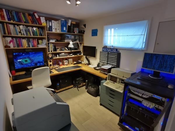 Emc2Net HomeLab - Home Office / Lab