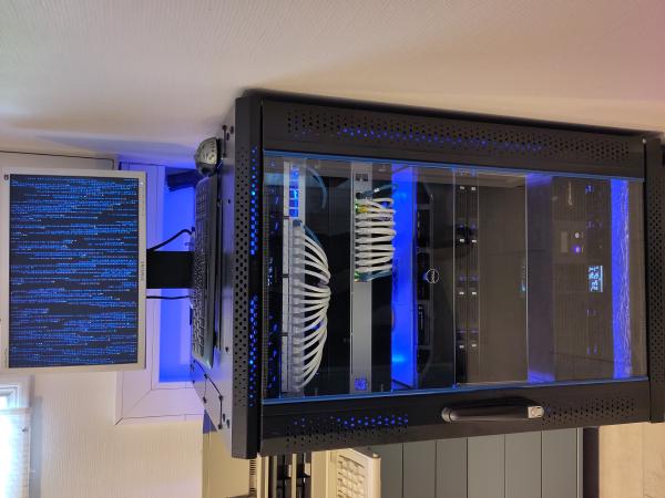 Emc2Net HomeLab - Rack cabinet